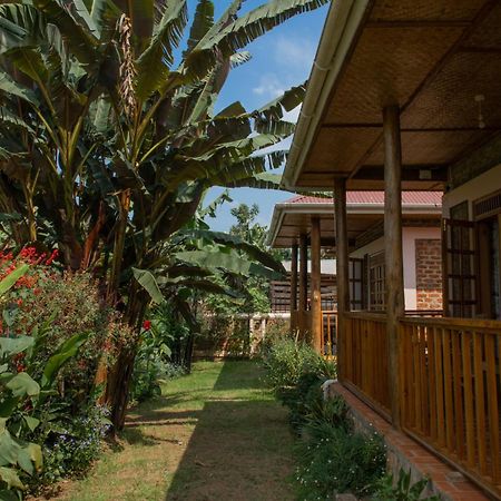 Kaswa Lodge Fort Portal Extérieur photo