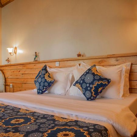 Kaswa Lodge Fort Portal Extérieur photo