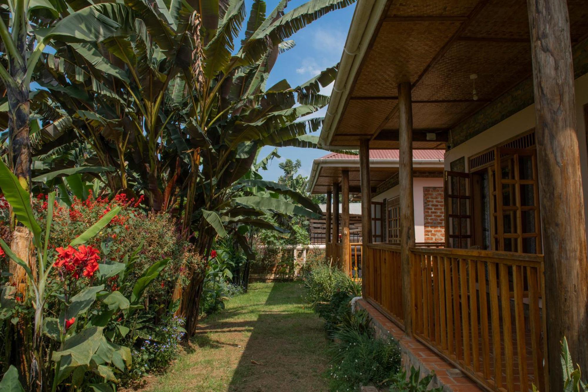 Kaswa Lodge Fort Portal Extérieur photo