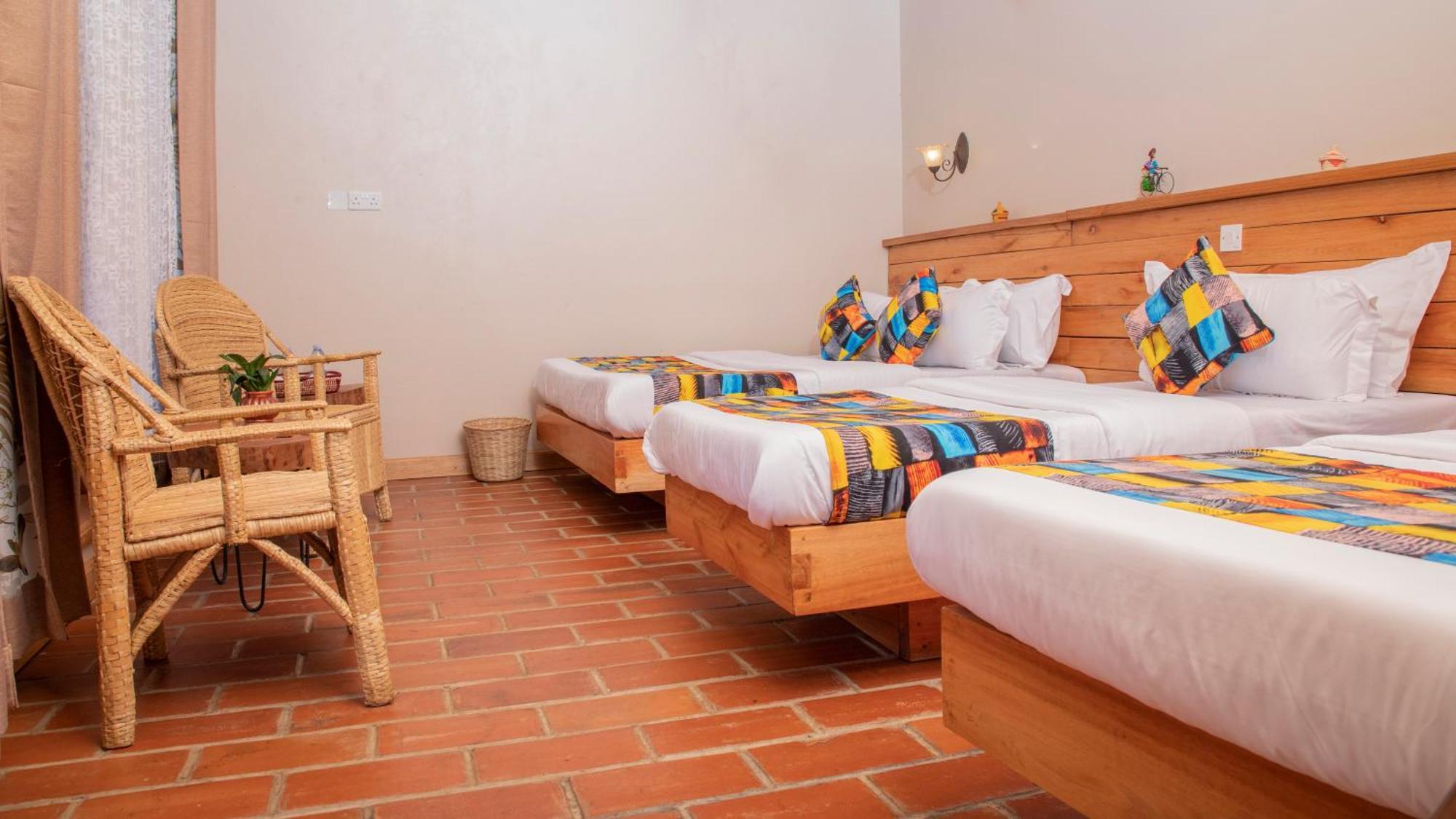 Kaswa Lodge Fort Portal Extérieur photo
